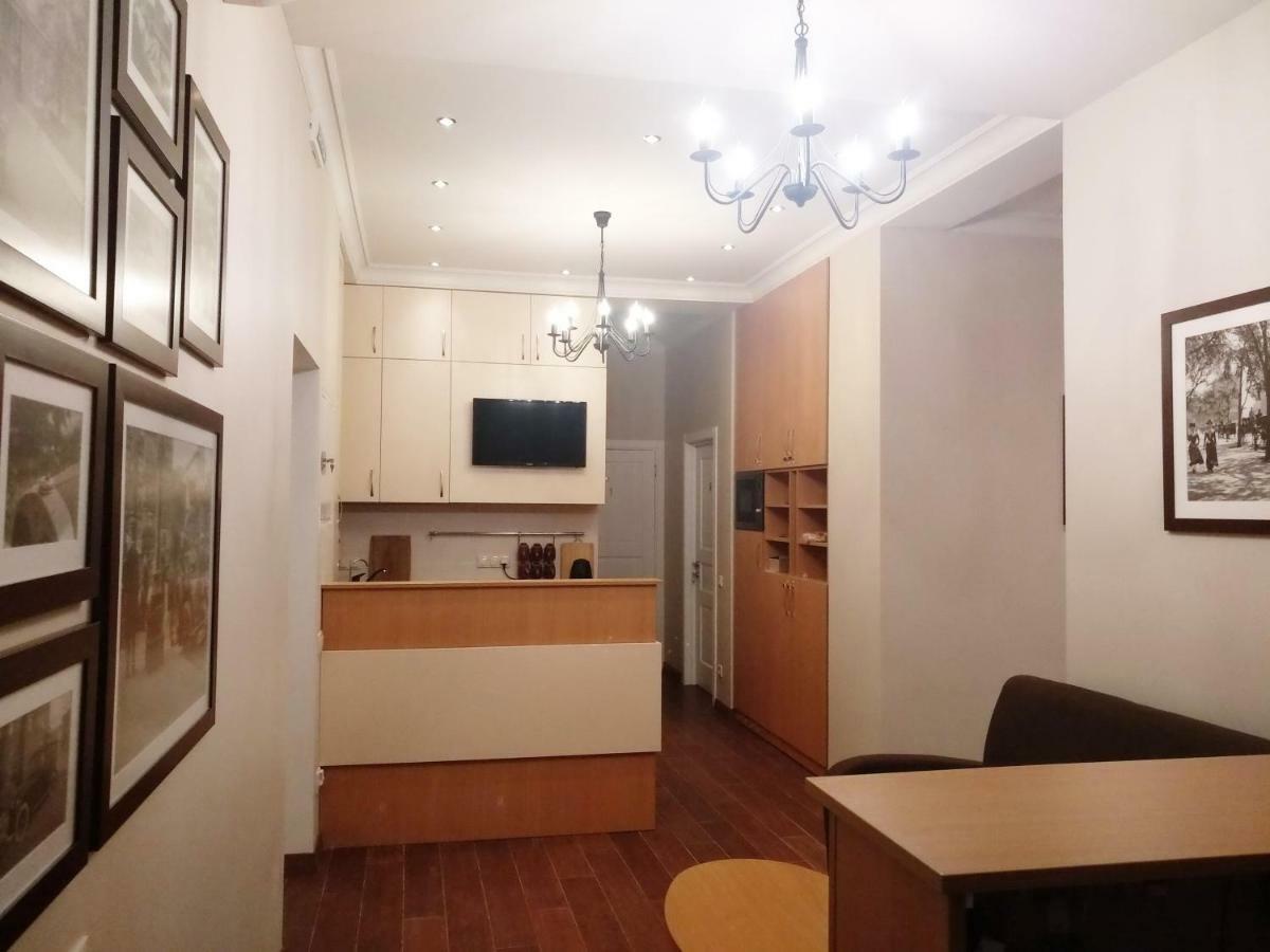 Belokorichi Hotel Kiev Ngoại thất bức ảnh